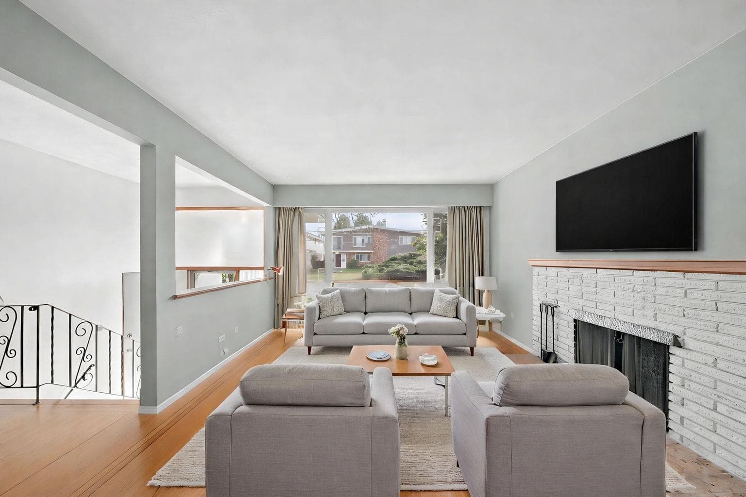 3783 Price Street, Burnaby, V5G 2K9 — photo 2