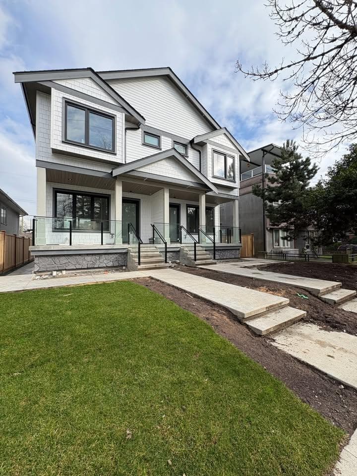 6866 Ontario St, Vancouver
