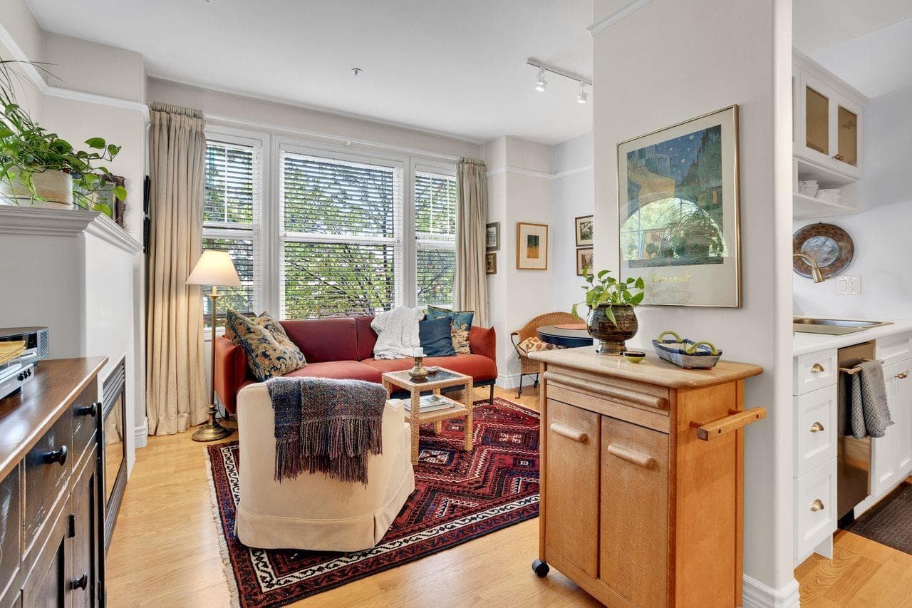 980 W 16th Avenue, Vancouver, V5Z 1T2 — photo 1