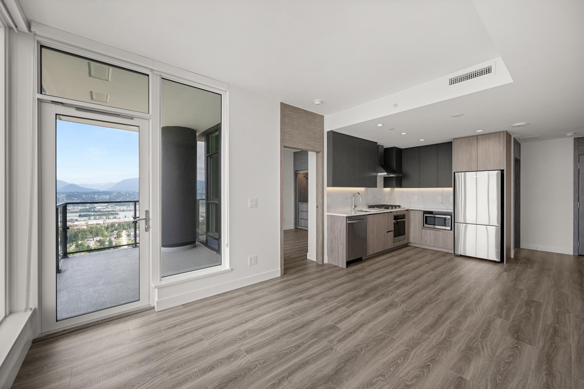 3808 - 10750 135a Street, Surrey, V3T 0V4 — photo 2
