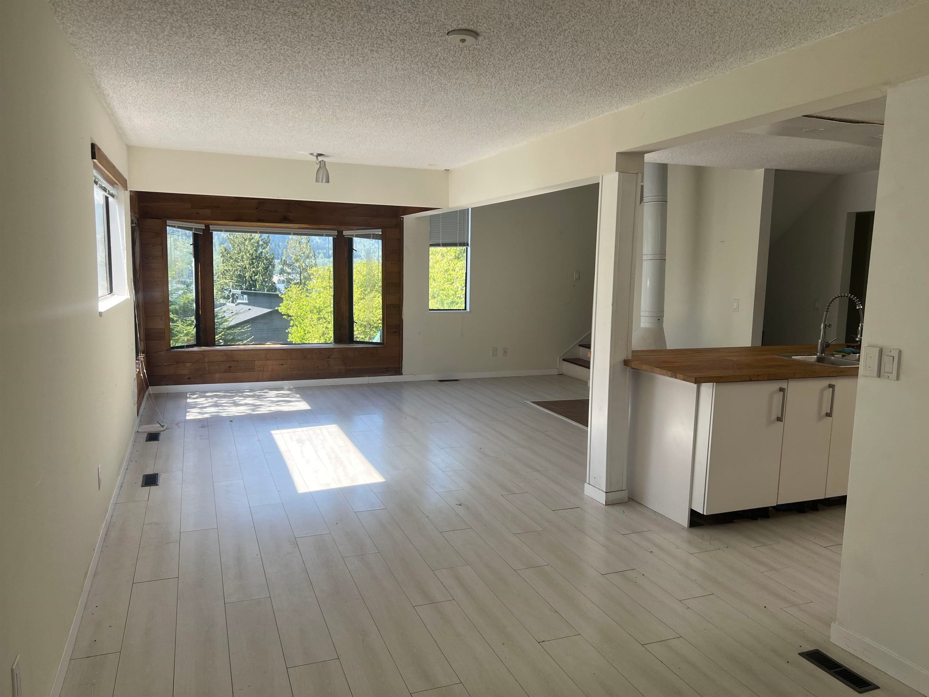 120 April Road, Port Moody, V3H 3M5 — photo 4