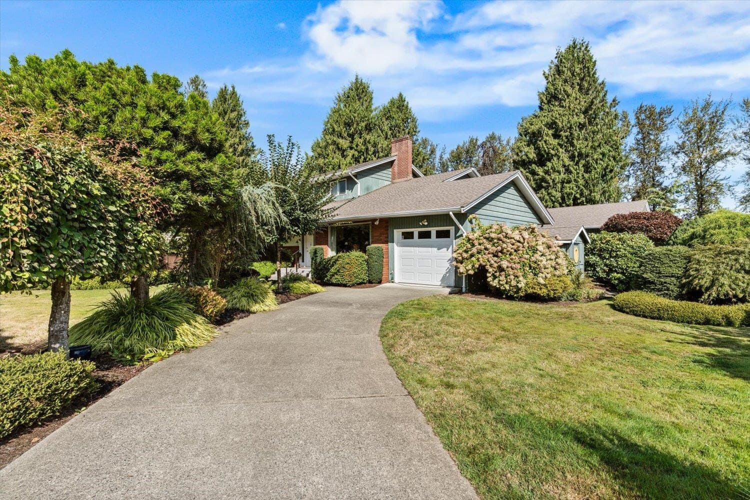 10200 Brentwood Drive, Chilliwack, V2P 6G3 — photo 3