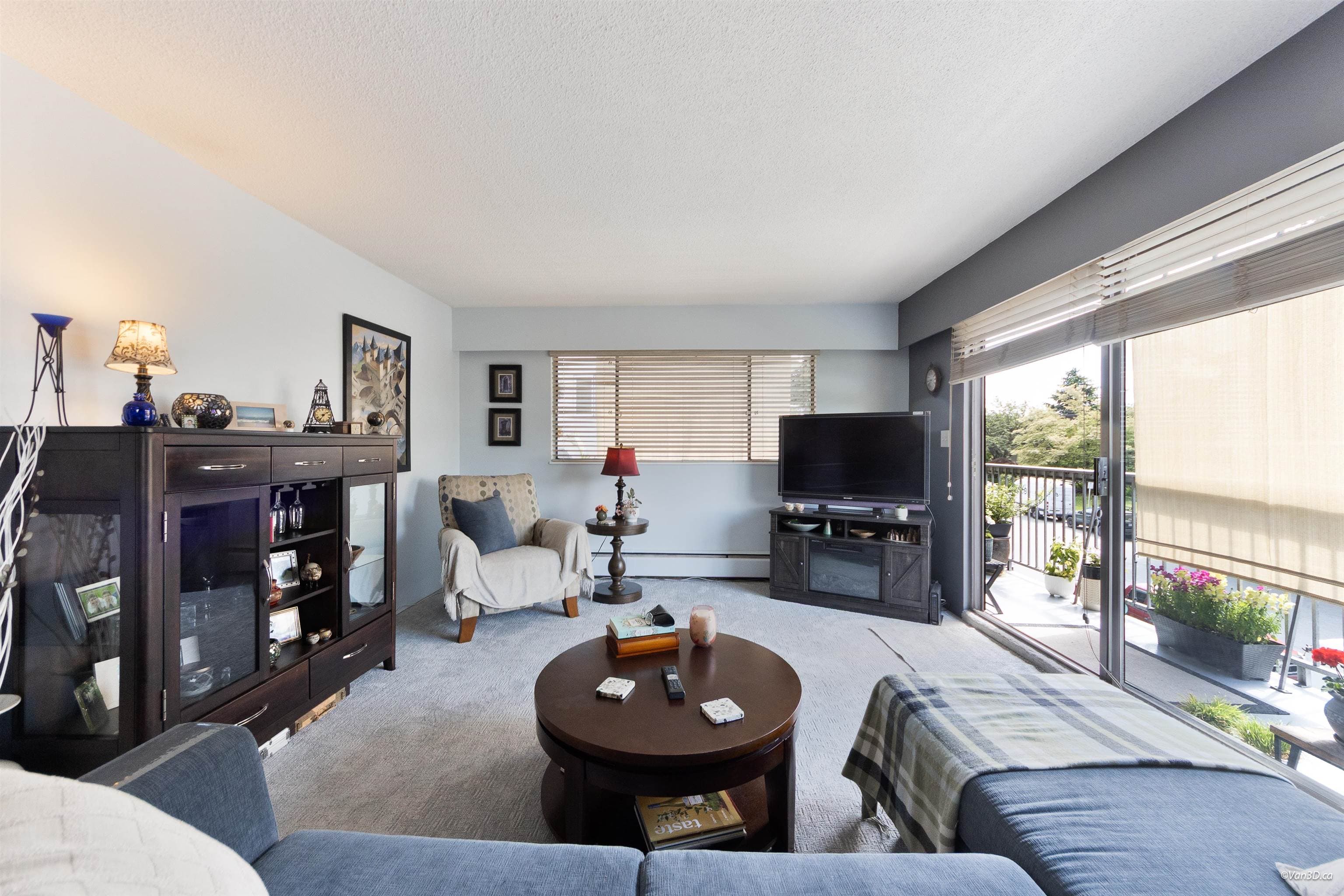 205 - 330 W 2nd Street, North Vancouver, V7M 1E1 — photo 2