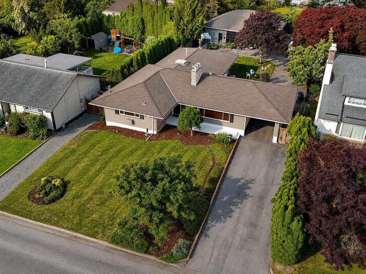 9725 Juniper Street, Chilliwack, V2P 5J2 — photo 3