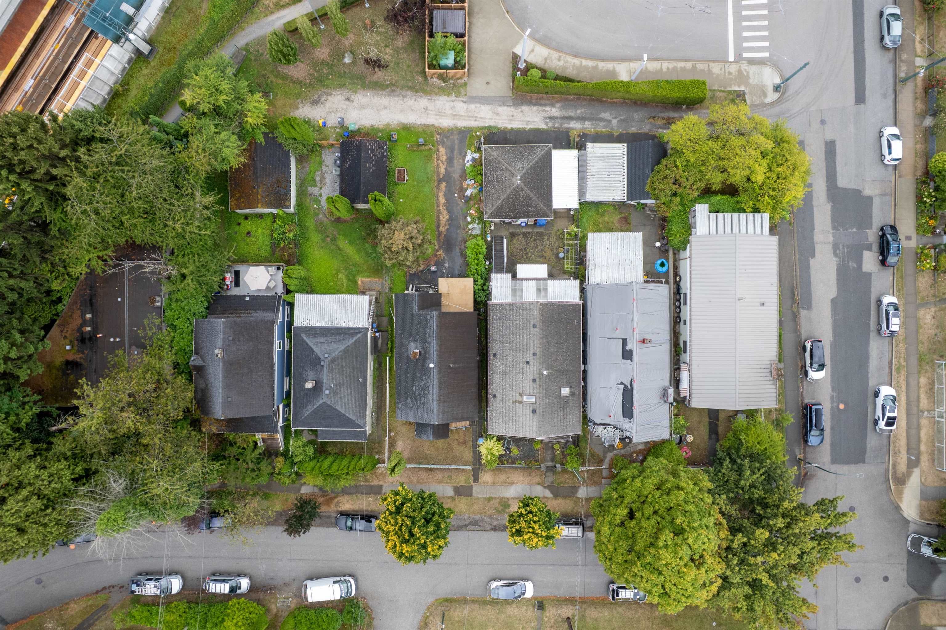2474 E 24th Avenue, Vancouver, V5R 5X6 — photo 2