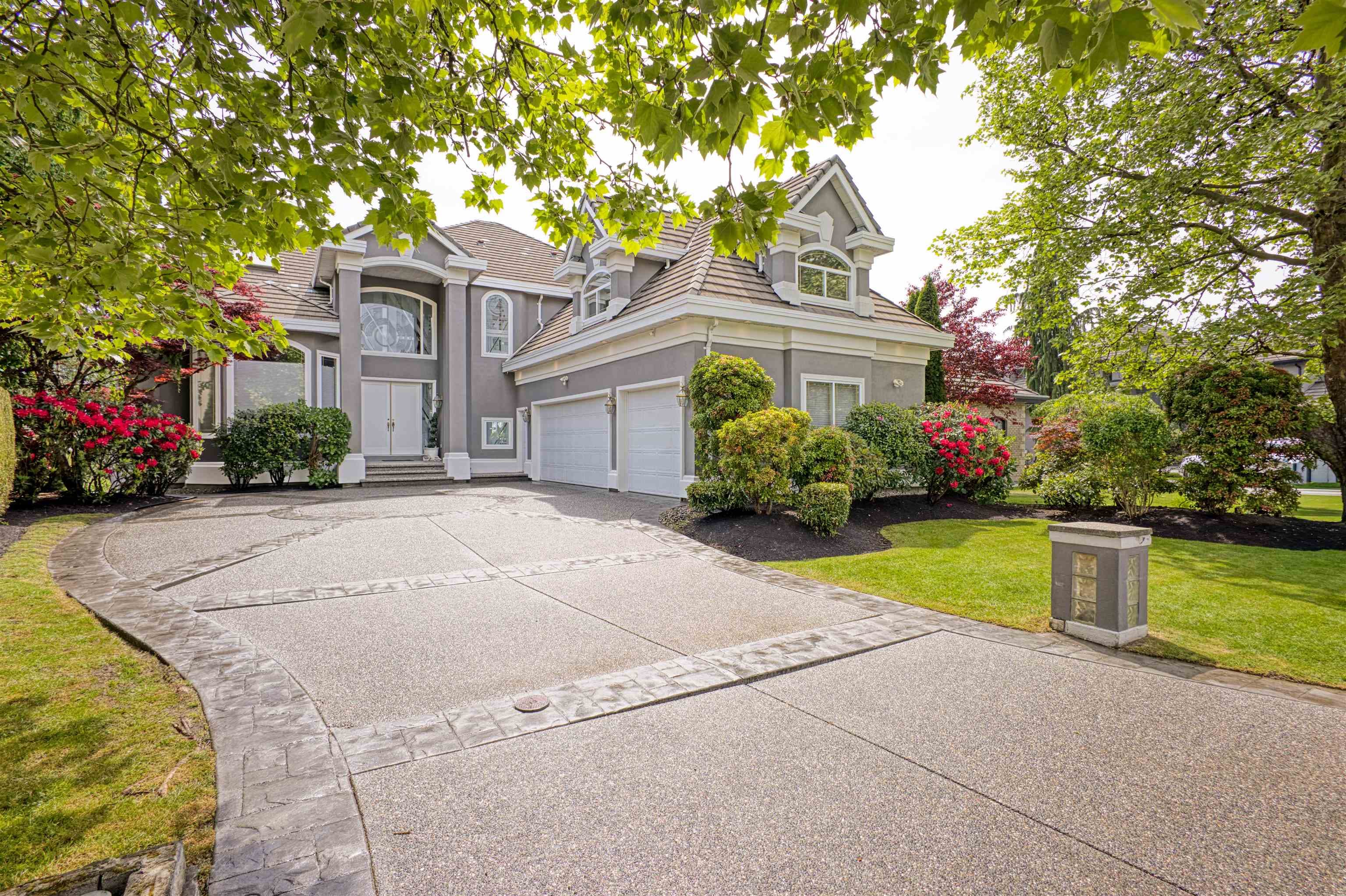 2556 Palisade Crescent, Port Coquitlam, V3C 6B2 — photo 2