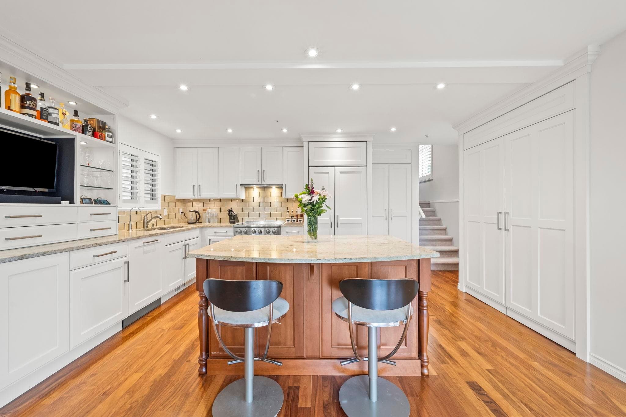 2408 SE Marine Drive, Vancouver, V5S 2H1 — photo 1