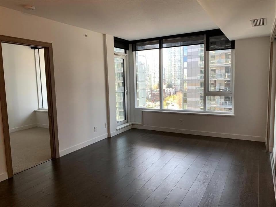 1016 - 68 Smithe St, Vancouver, V6B 0P4 — photo 2