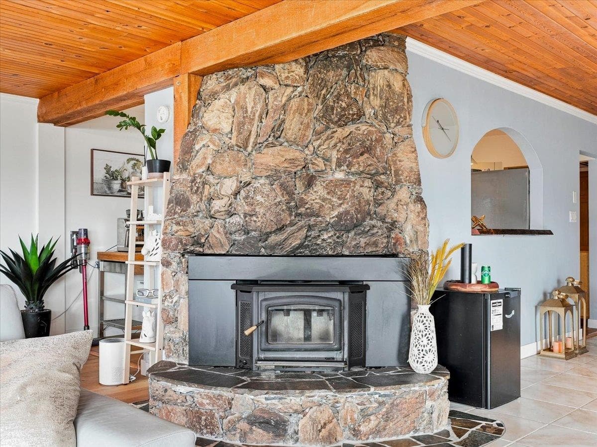 325 Bayview Place, Lions Bay, V0N 2E0 — photo 3