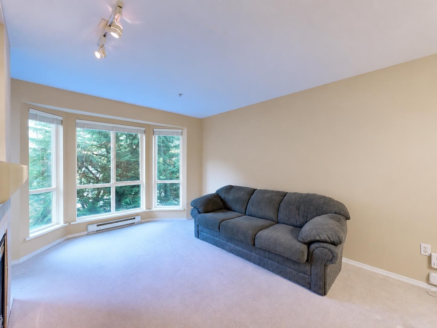 316 - 9979 140th Street, Surrey, V3T 5W2 — photo 2