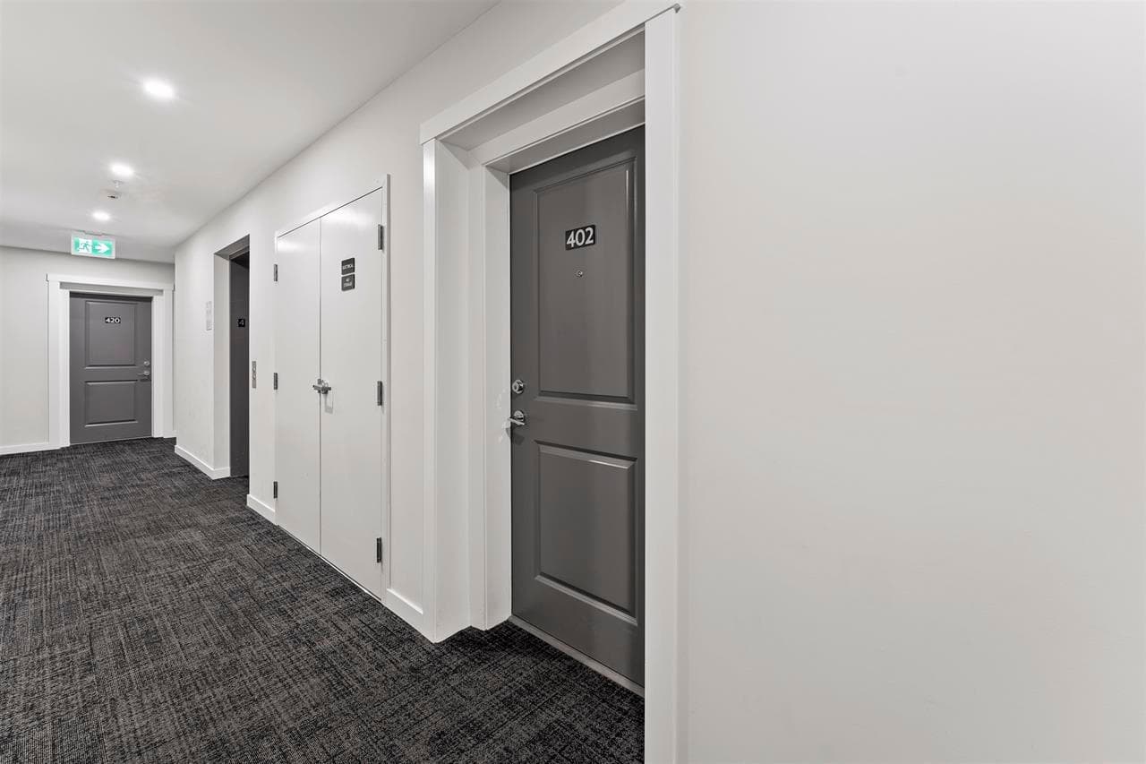 402 - 13623 81a Avenue, Surrey, V3W 3N7 — photo 4