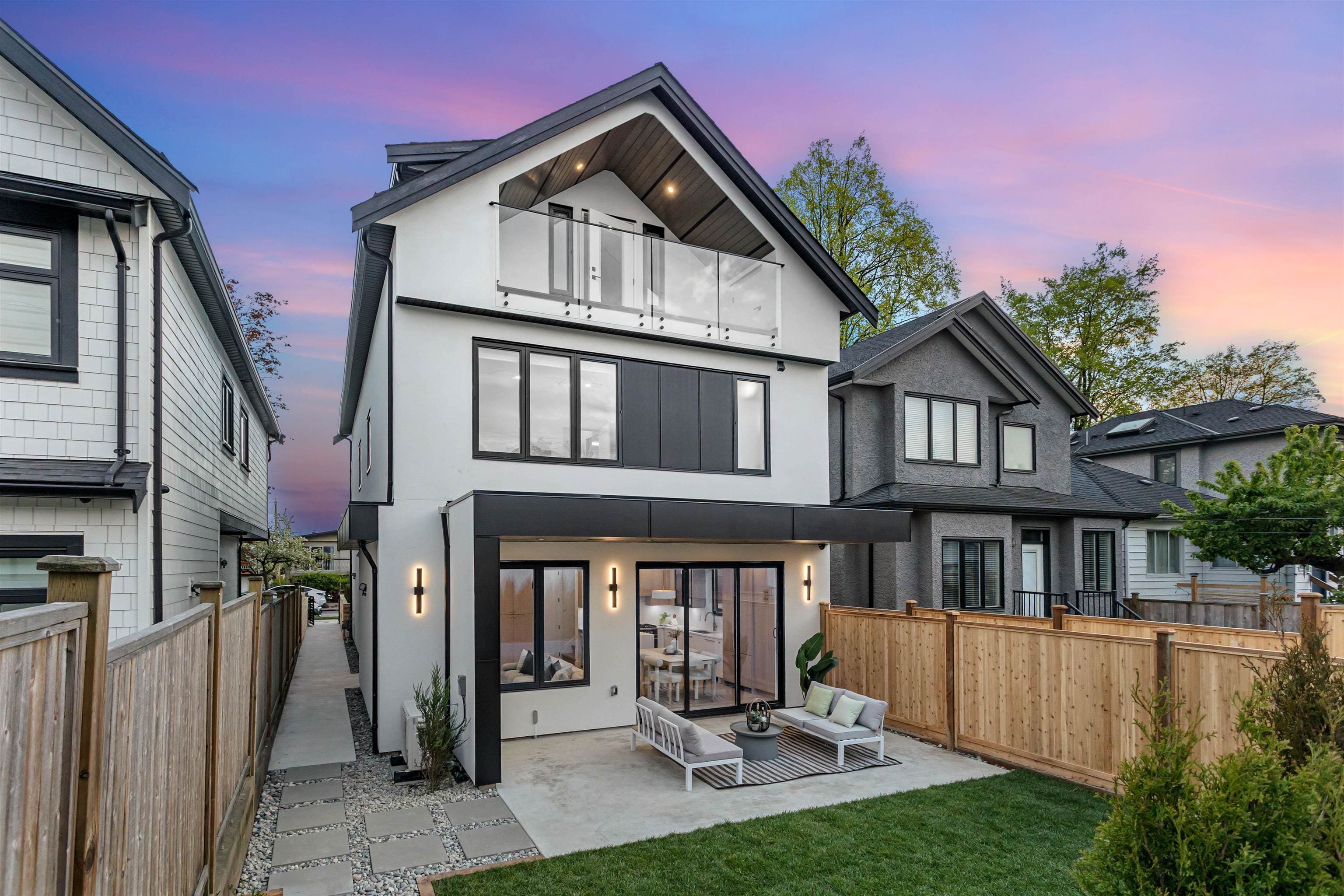 2 - 165 E 45th Avenue, Vancouver, V5W 1W8 — photo 2