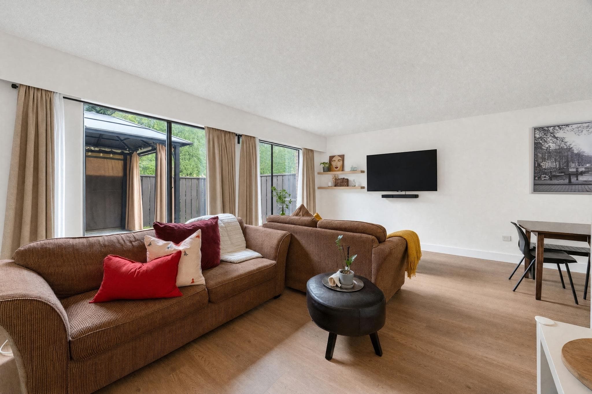 8865 Horne Street, Burnaby, V3N 4J8 — photo 5