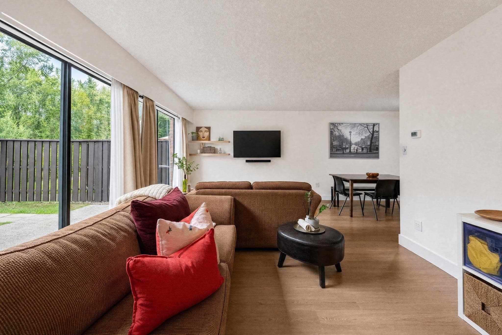 8865 Horne Street, Burnaby, V3N 4J8 — photo 4