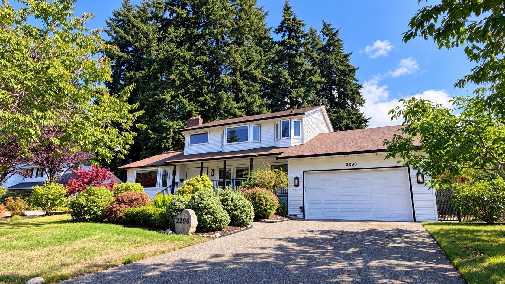 2296 129b Street, Surrey, V4A 7E2 — photo 1