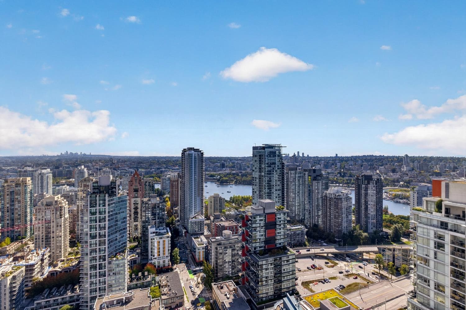 4006 - 1283 Howe Street, Vancouver, V6Z 0E3 — photo 1