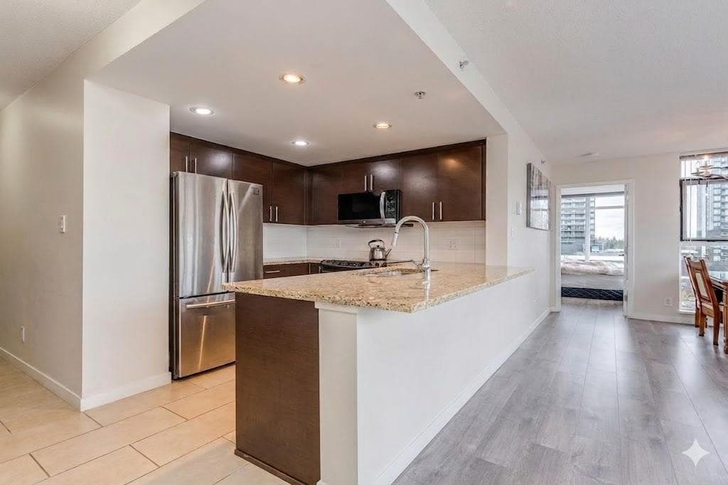 806 - 575 Delestre Avenue, Coquitlam, V3K 0A6 — photo 5