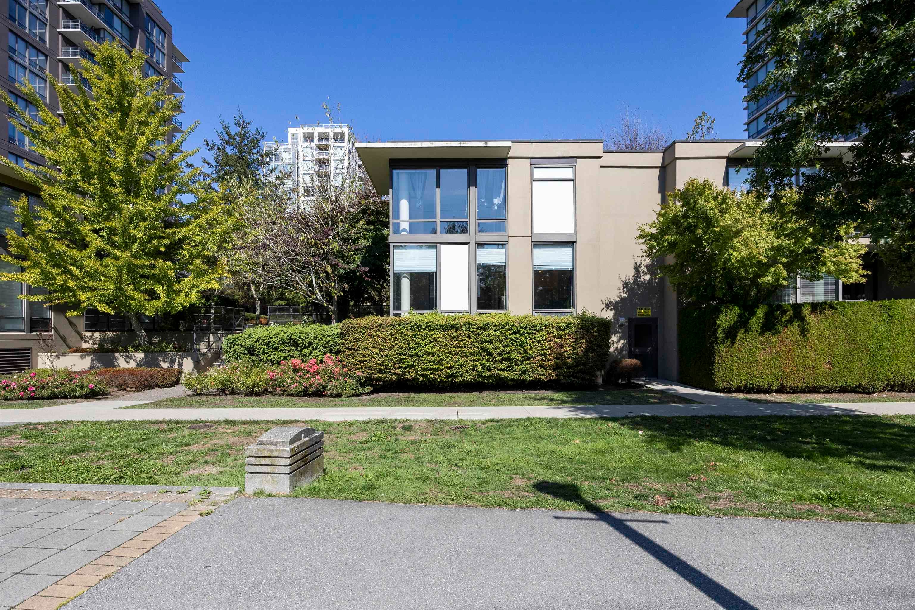 TH1 - 6333 Katsura Street, Richmond, V6Y 4L9 — photo 2
