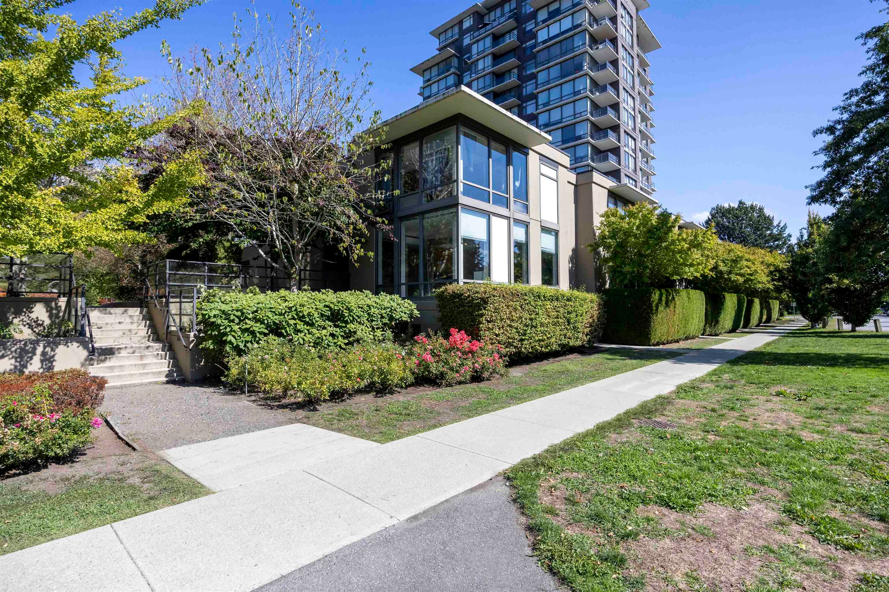 TH1 - 6333 Katsura Street, Richmond, V6Y 4L9 — photo 1