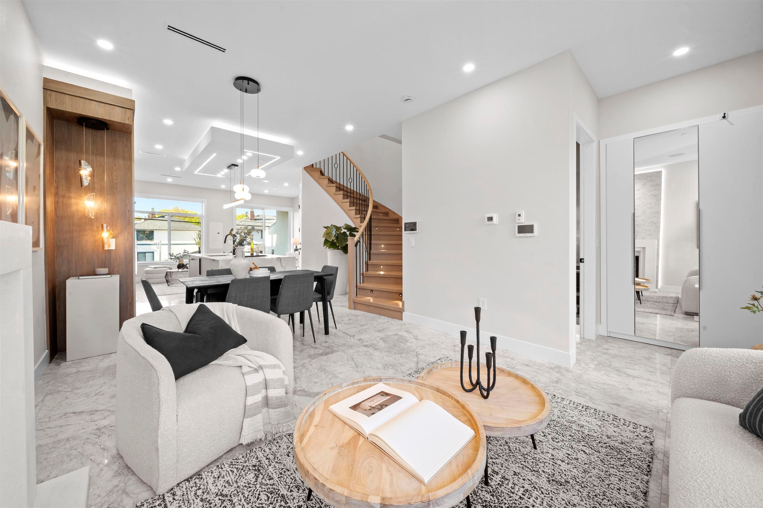 2455 W 10th Avenue, Vancouver, V6K 2J4 — photo 5