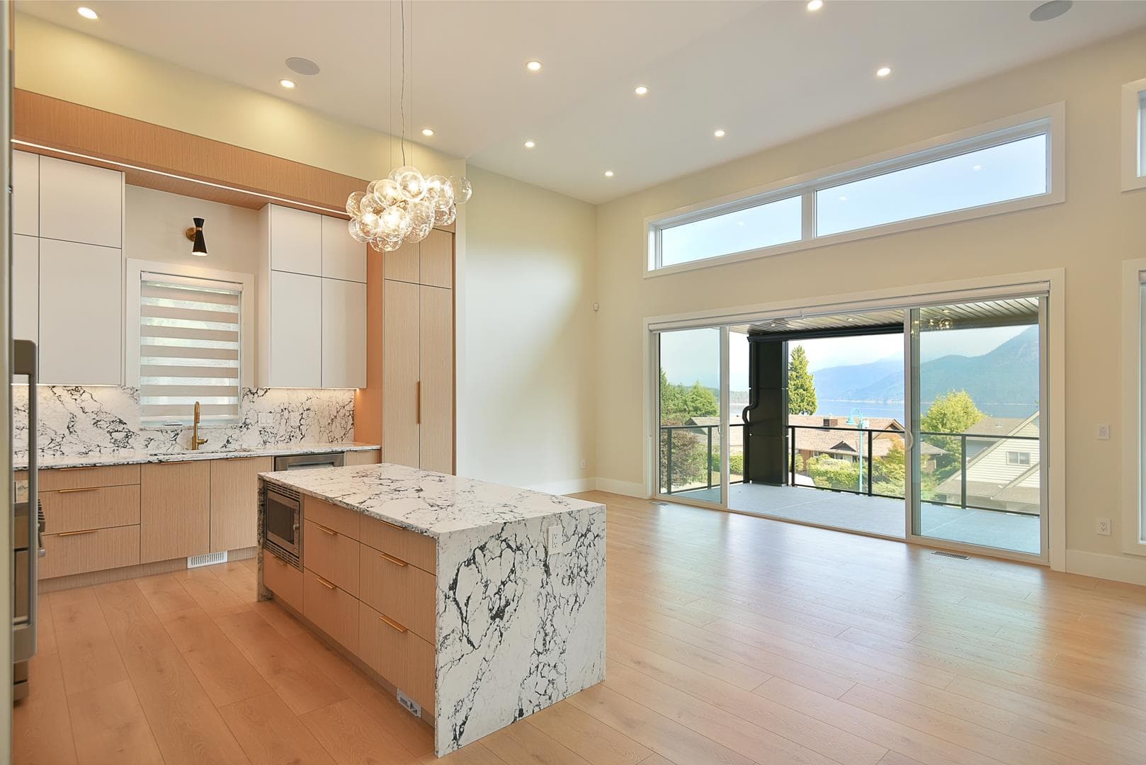 6555 N Gale Avenue, Sechelt, V7Z 0L1 — photo 4