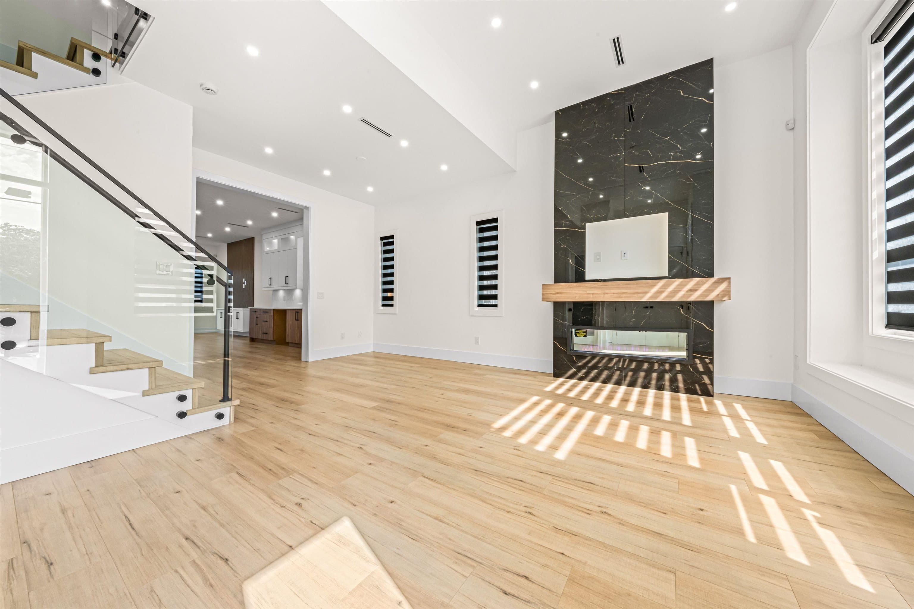 7633 Rosewood Street, Burnaby, V5E 2G8 — photo 3