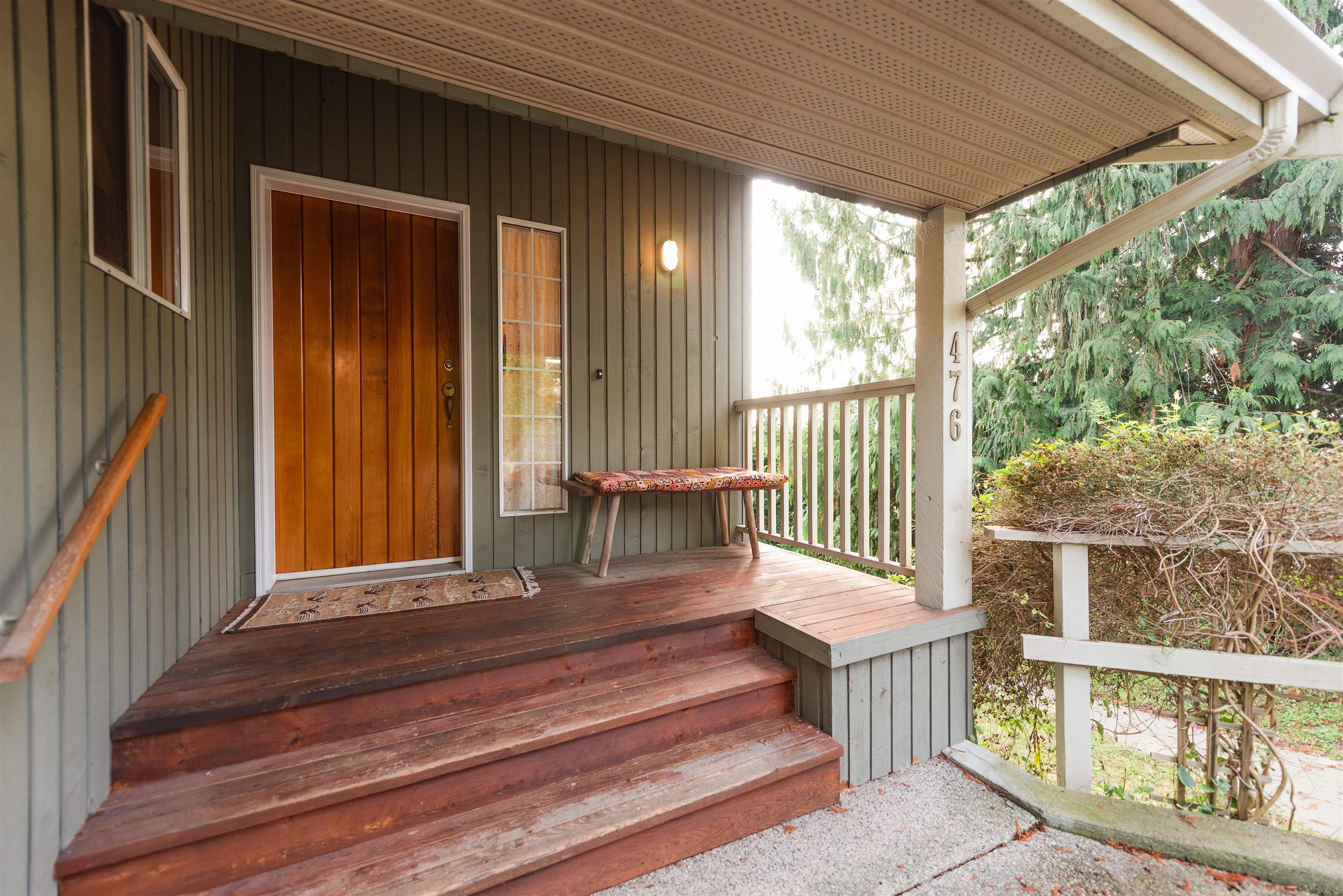476 Abbs Road, Gibsons, V0N 1V8 — photo 3