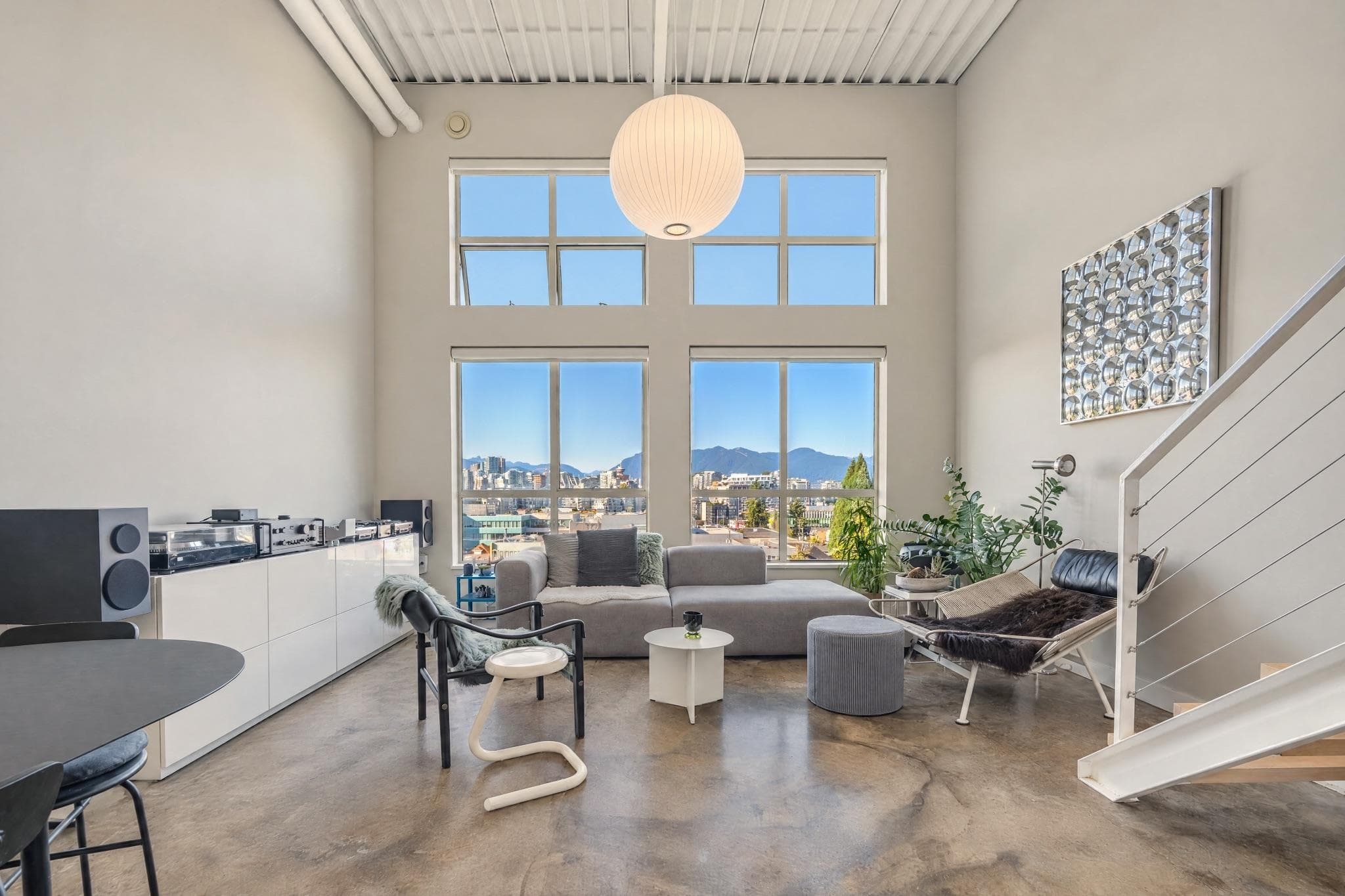 402 - 338 W 8th Avenue, Vancouver, V5Y 3X2 — photo 1