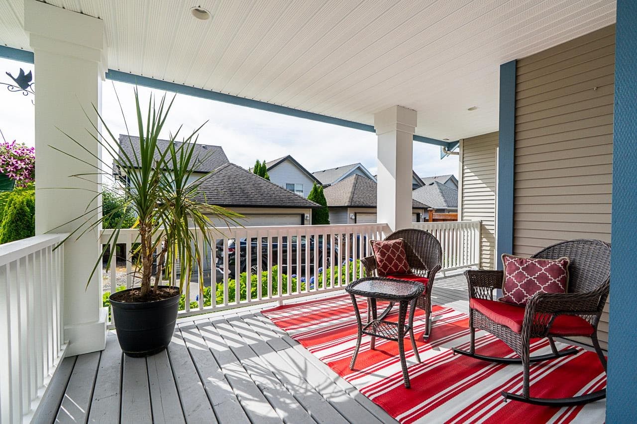 19029 68b Avenue, Surrey, V4N 5P5 — photo 3