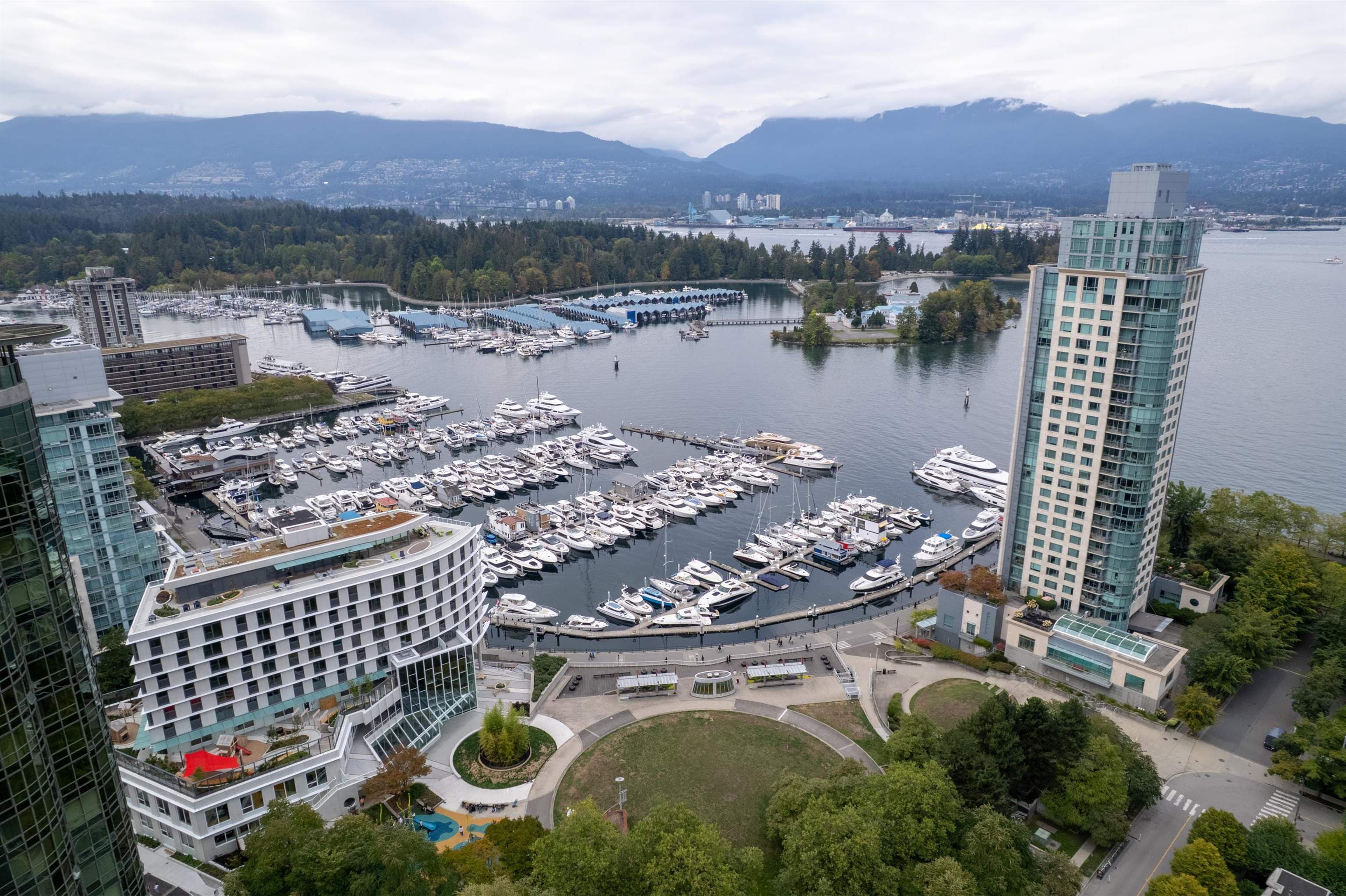 1903 - 1238 Melville Street, Vancouver, V6E 4N2 — photo 2