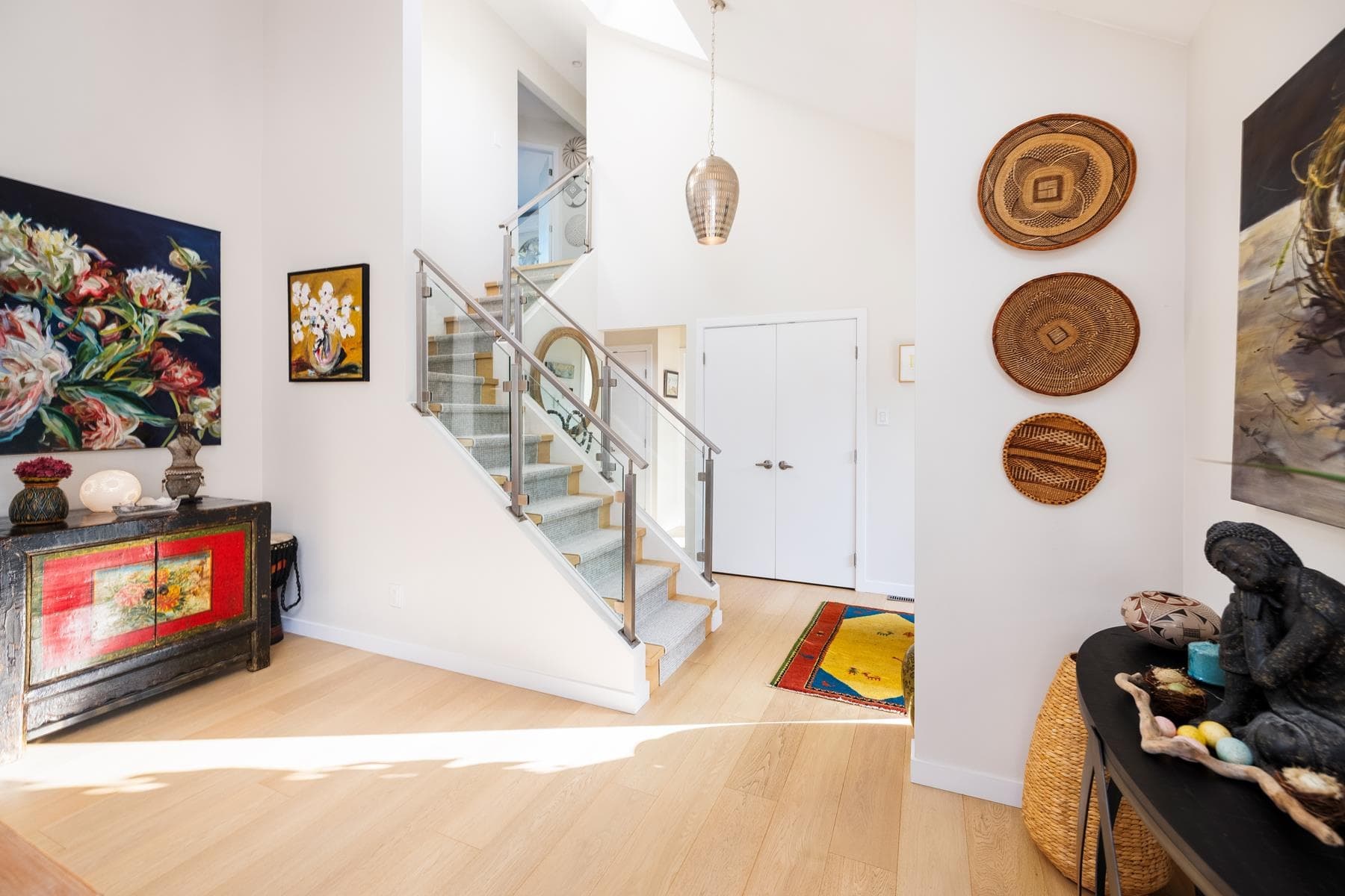 4772 Meadfeild Court, West Vancouver, V7W 2Y3 — photo 2