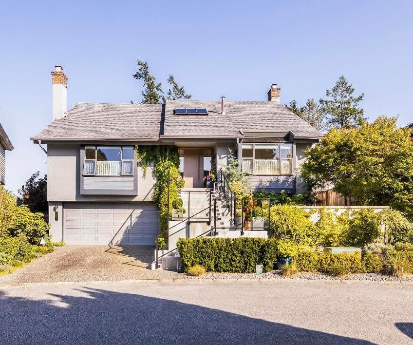 4772 Meadfeild Court, West Vancouver, V7W 2Y3 — photo 1