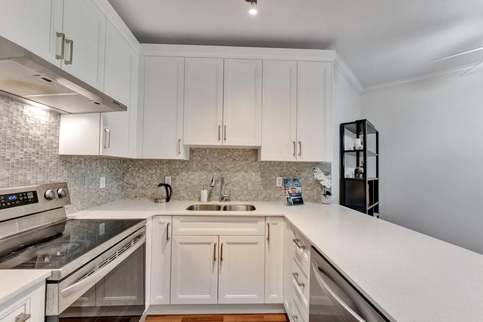 101 - 450 Bromley Street, Coquitlam, V3K 6S5 — photo 4