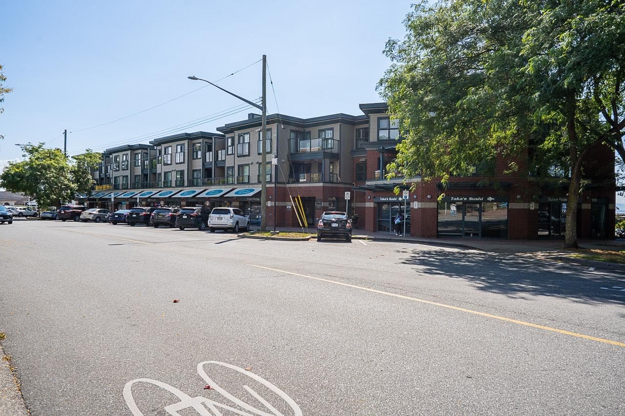 307 - 15210 Pacific Avenue, White Rock, V4B 5L2 — photo 4