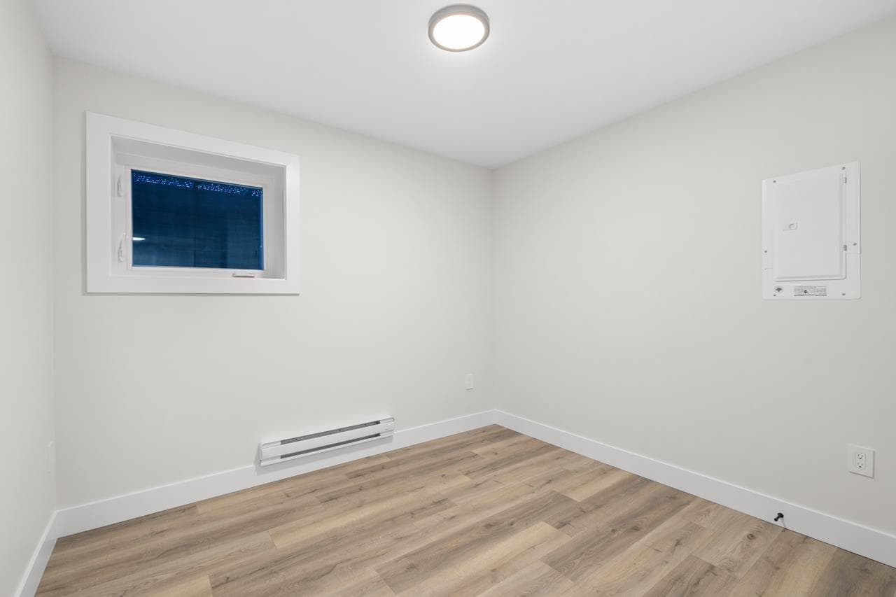 Basement - 10539 Mcveety St Street, Maple Ridge, V2W 0K3 — photo 4