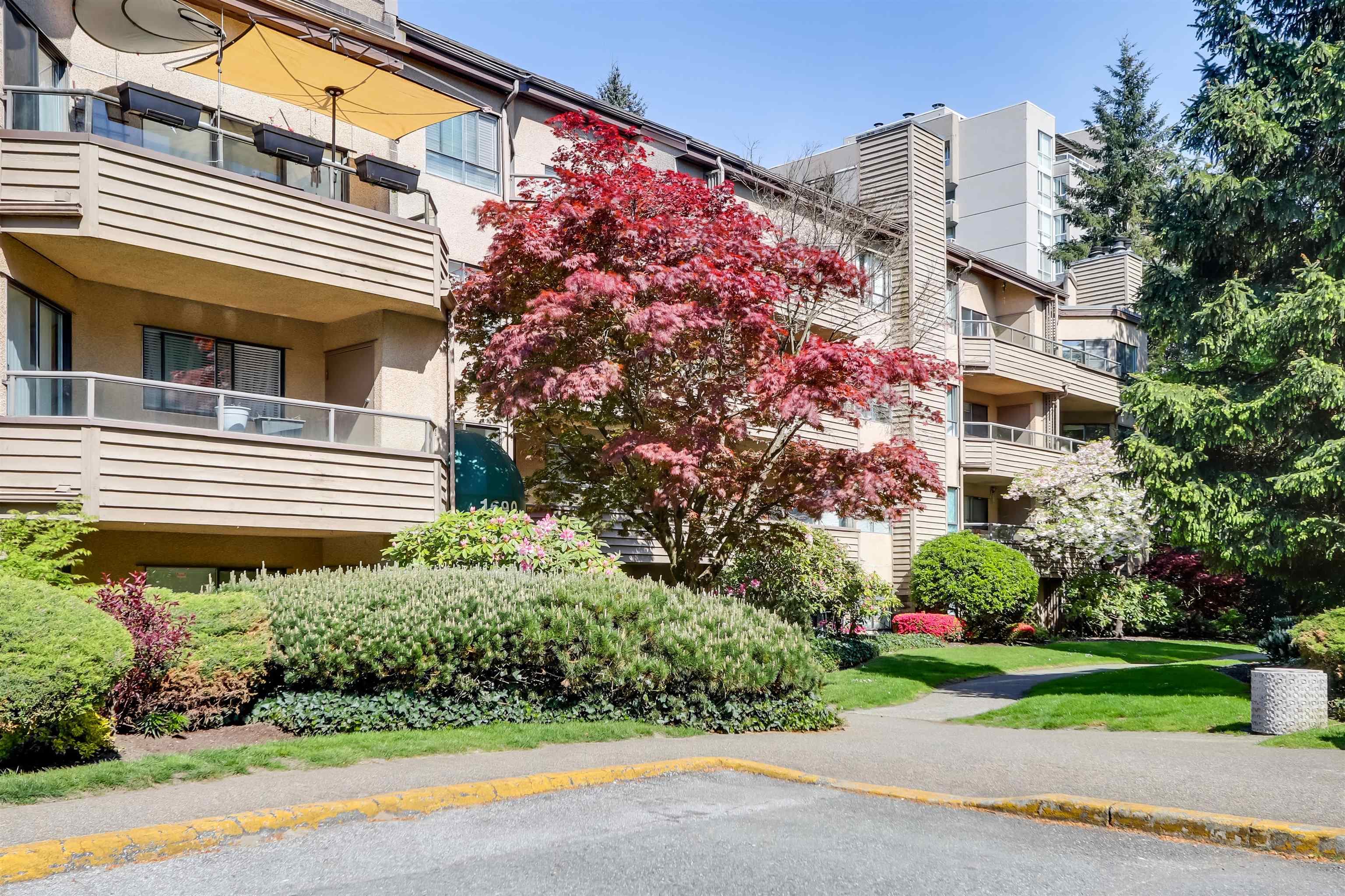 303 - 1690 Augusta Avenue, Burnaby, V5A 2V6 — photo 2