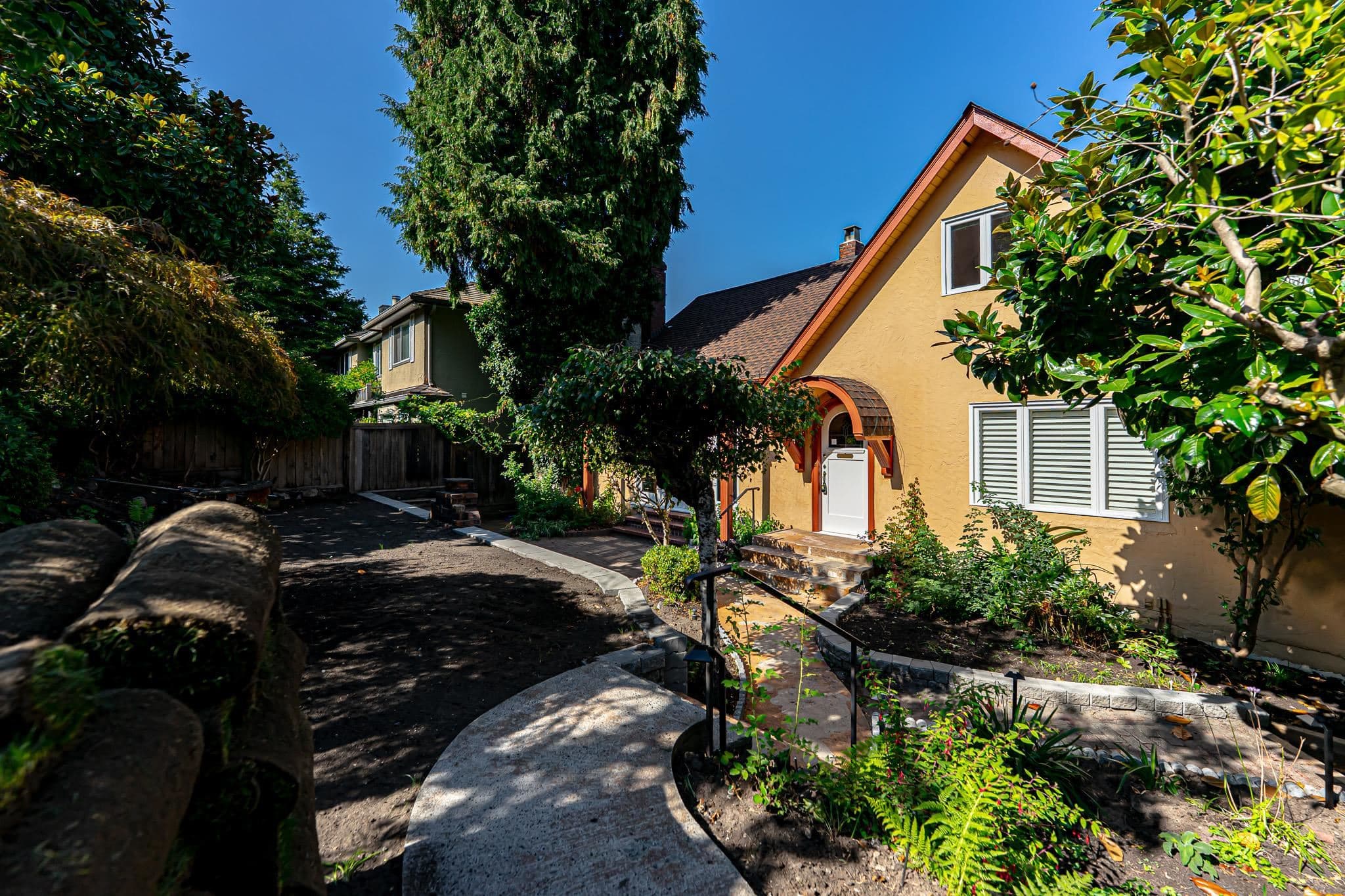 4327 Locarno Crescent, Vancouver, V6R 1G2 — photo 2