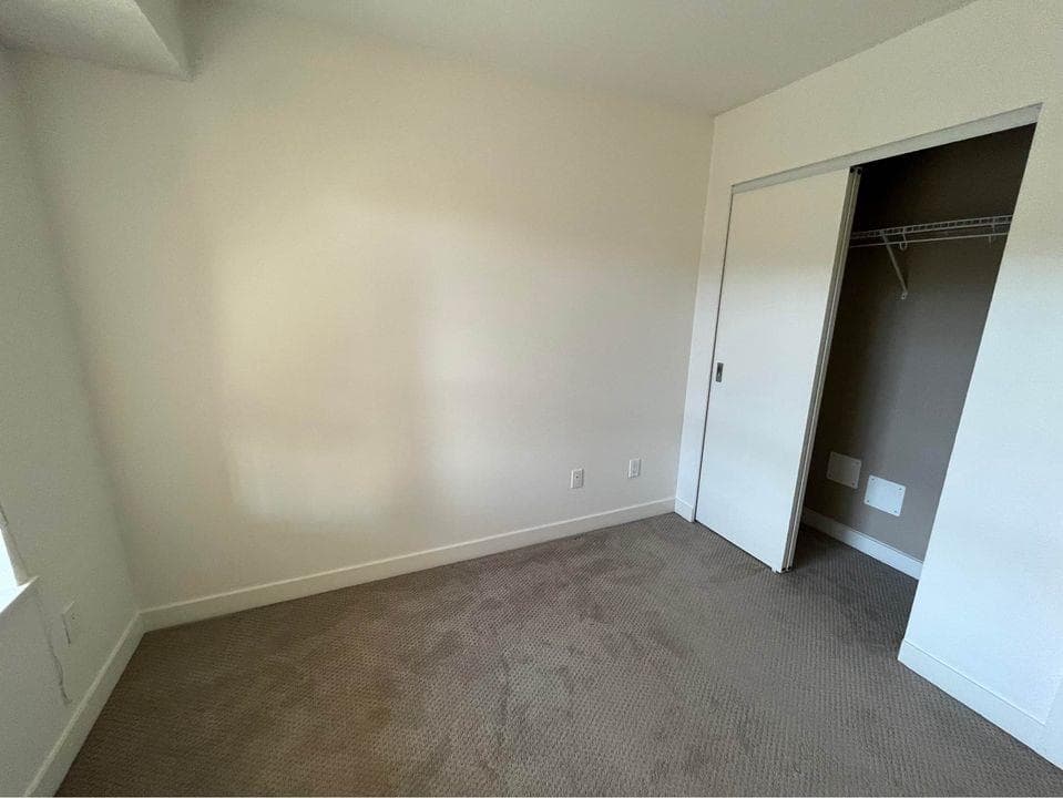 3XX - 2940 King George Boulevard, Surrey, V4P 0E4 — photo 5