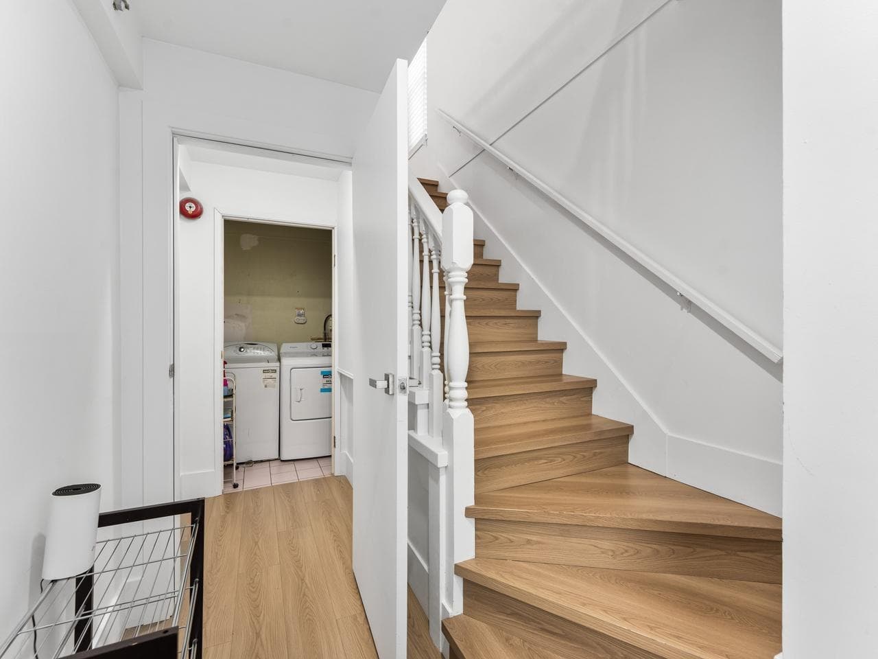 310 16th Avenue, Vancouver, V5T 2T6 — photo 2