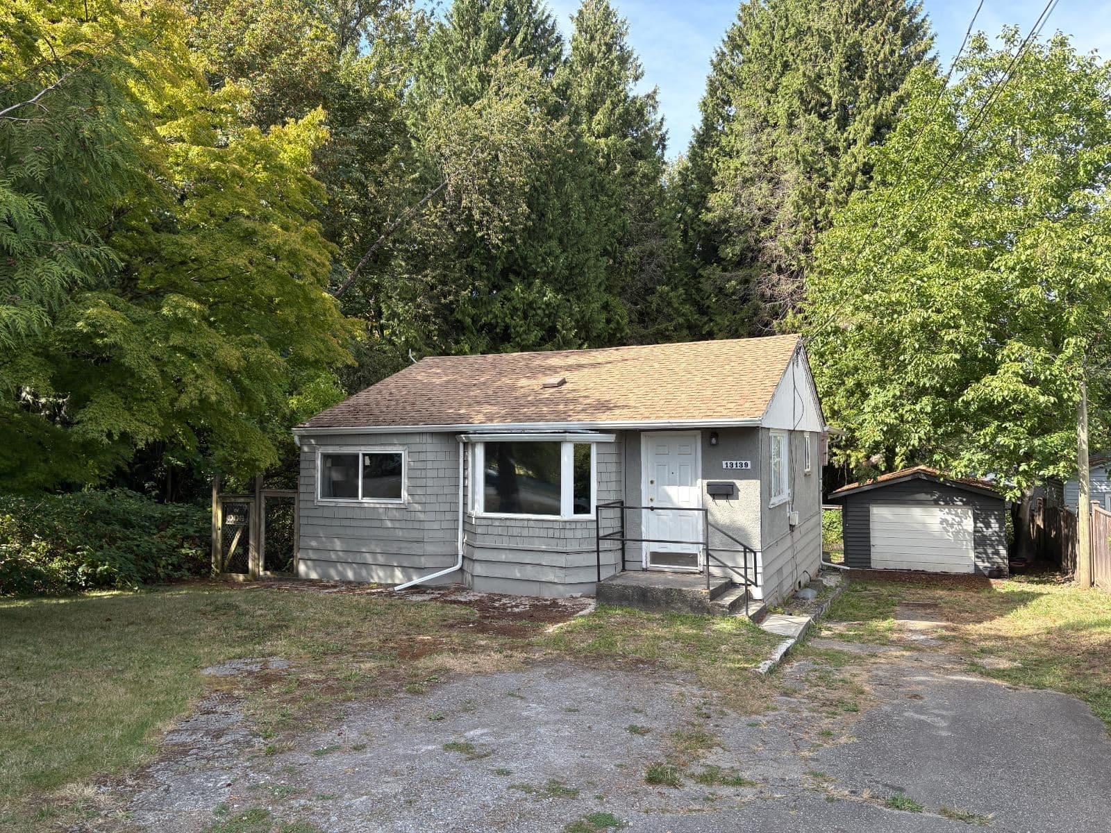 13139 111 Avenue, Surrey, V3T 2S3 — photo 1