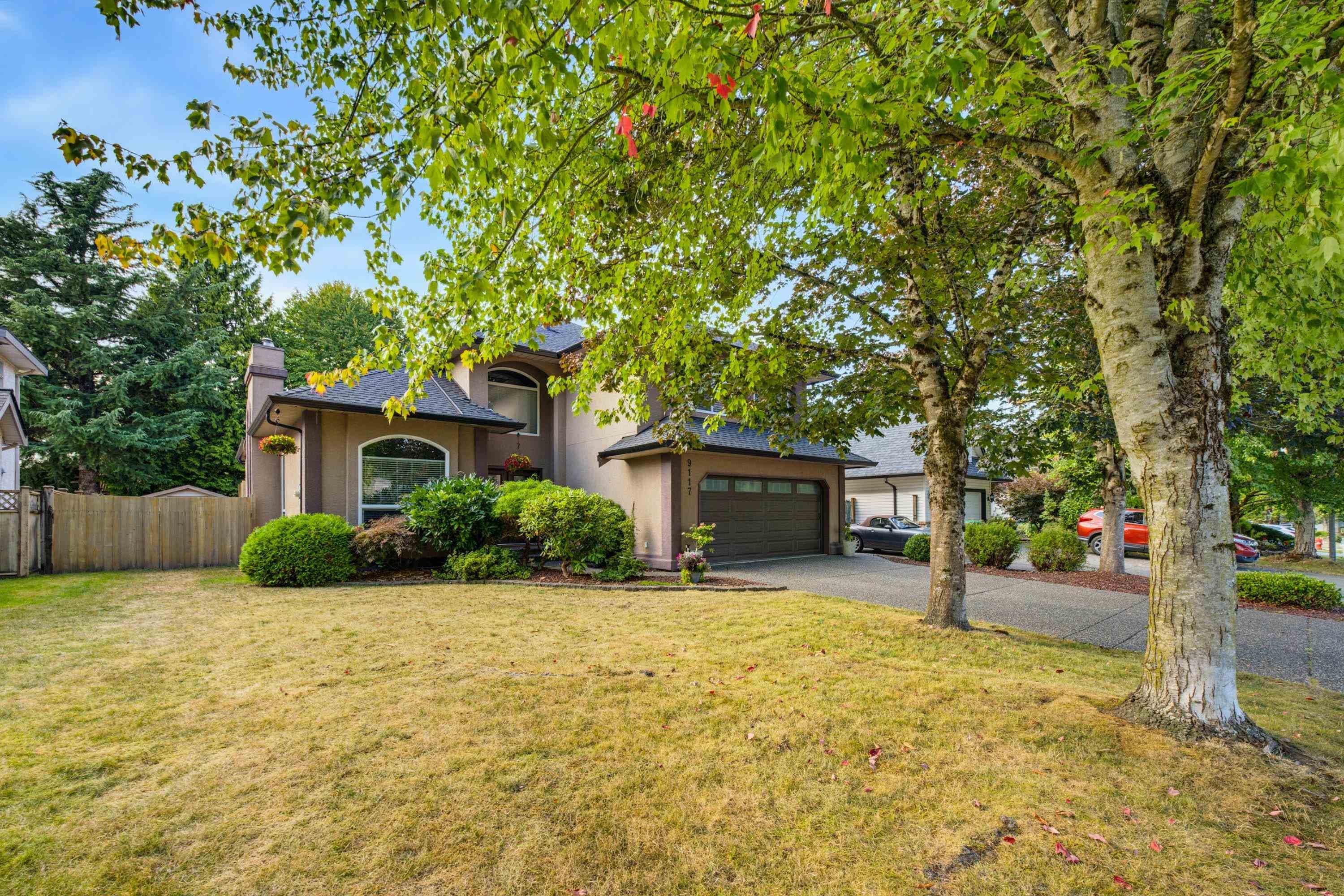 9117 207b Street, Langley, V1M 2P5 — photo 2