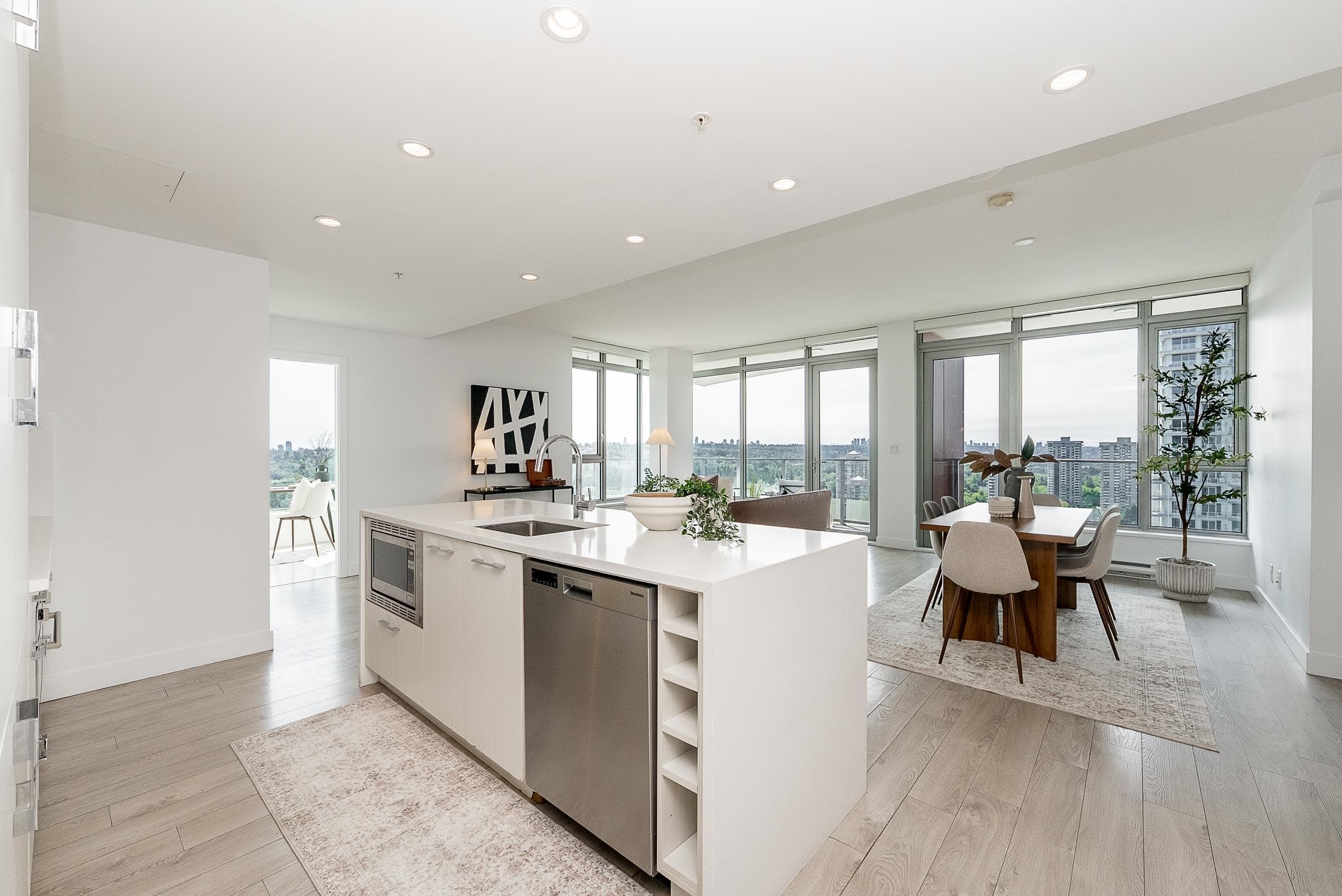 1701 - 518 Whiting Way, Coquitlam, V3J 0H7 — photo 2