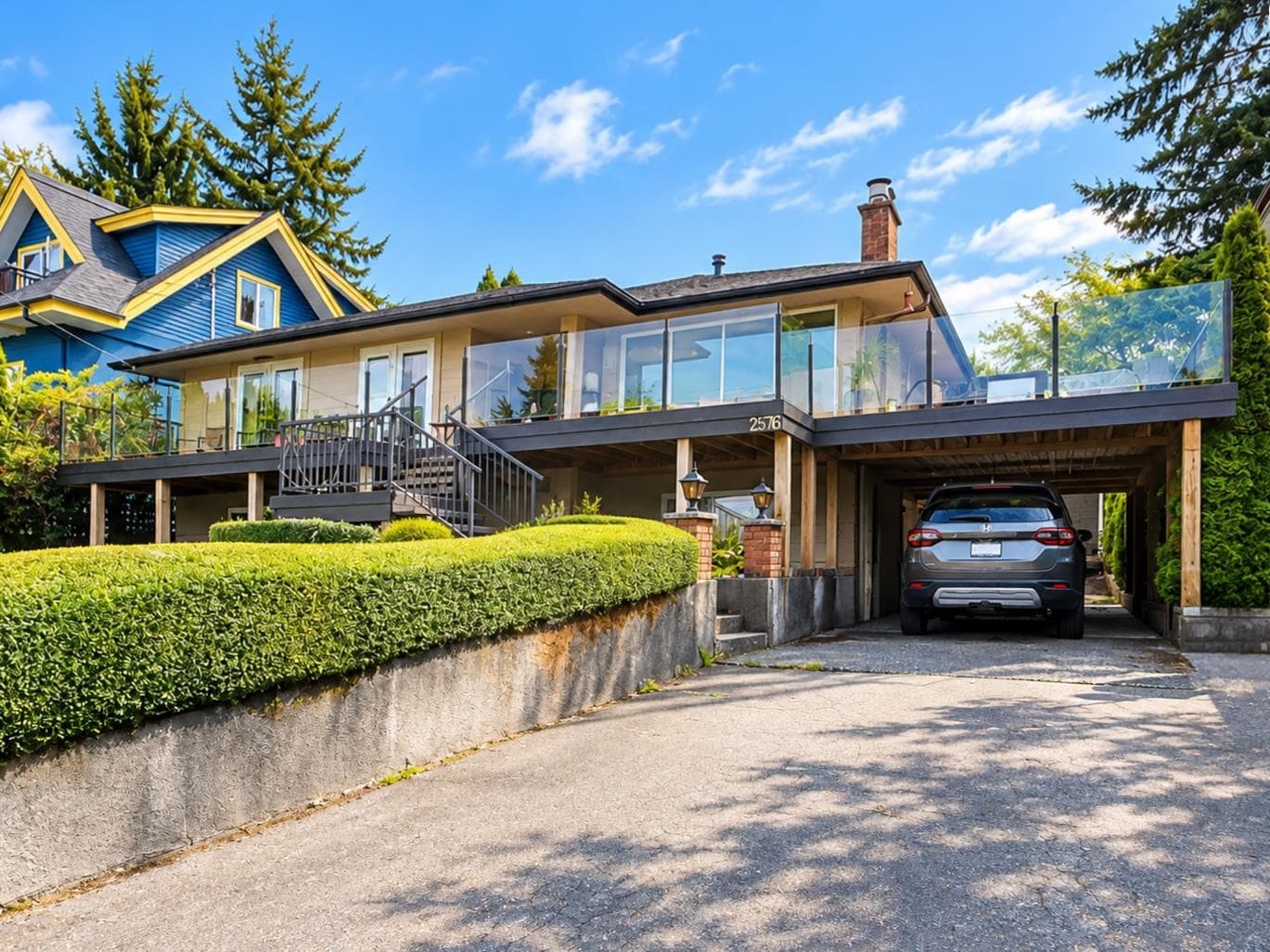 2576 Wall Street, Vancouver, V5K 1A5 — photo 1