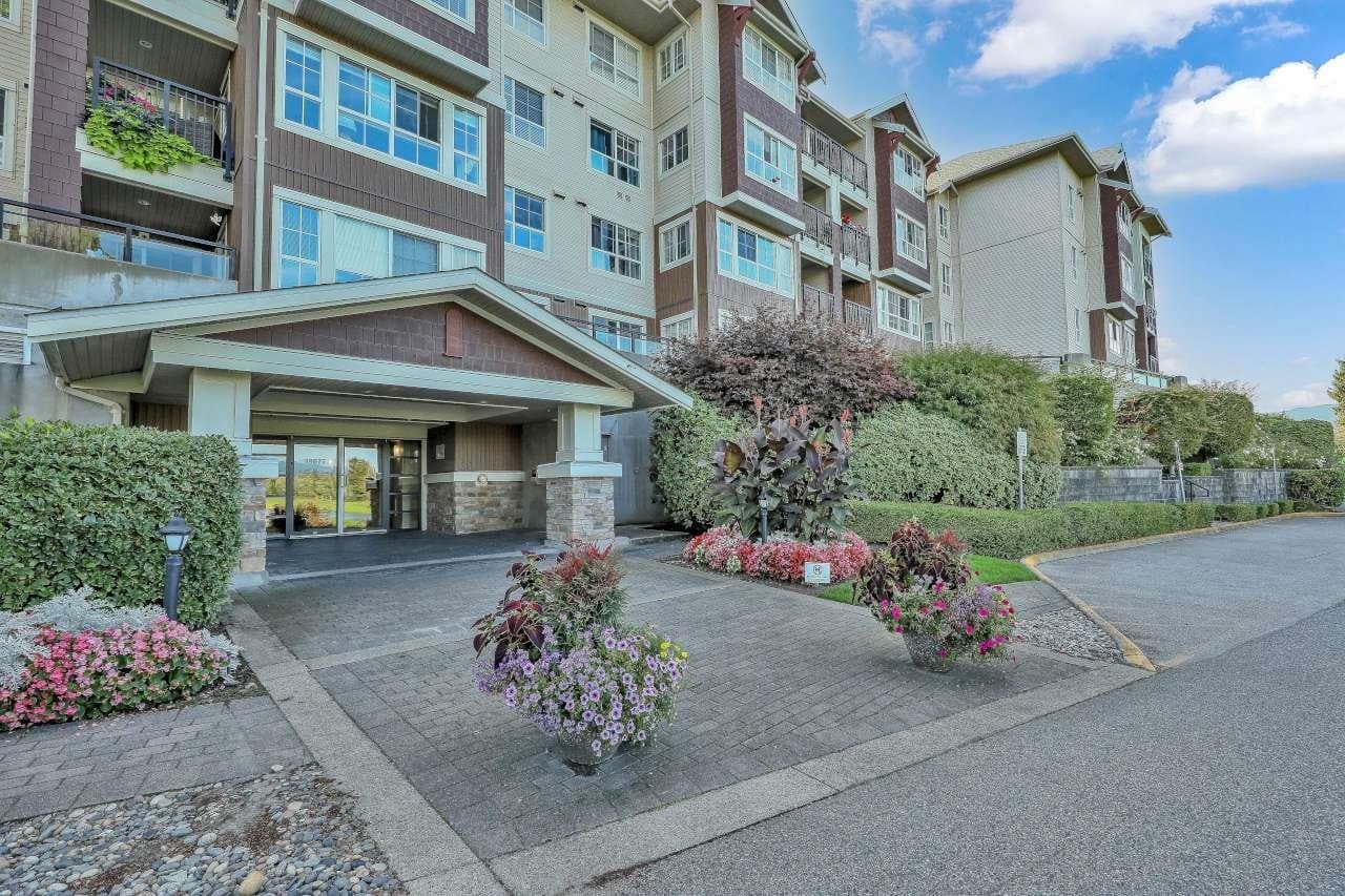 212 - 19677 Meadow Gardens Way, Pitt Meadows, V3Y 0A2 — photo 1