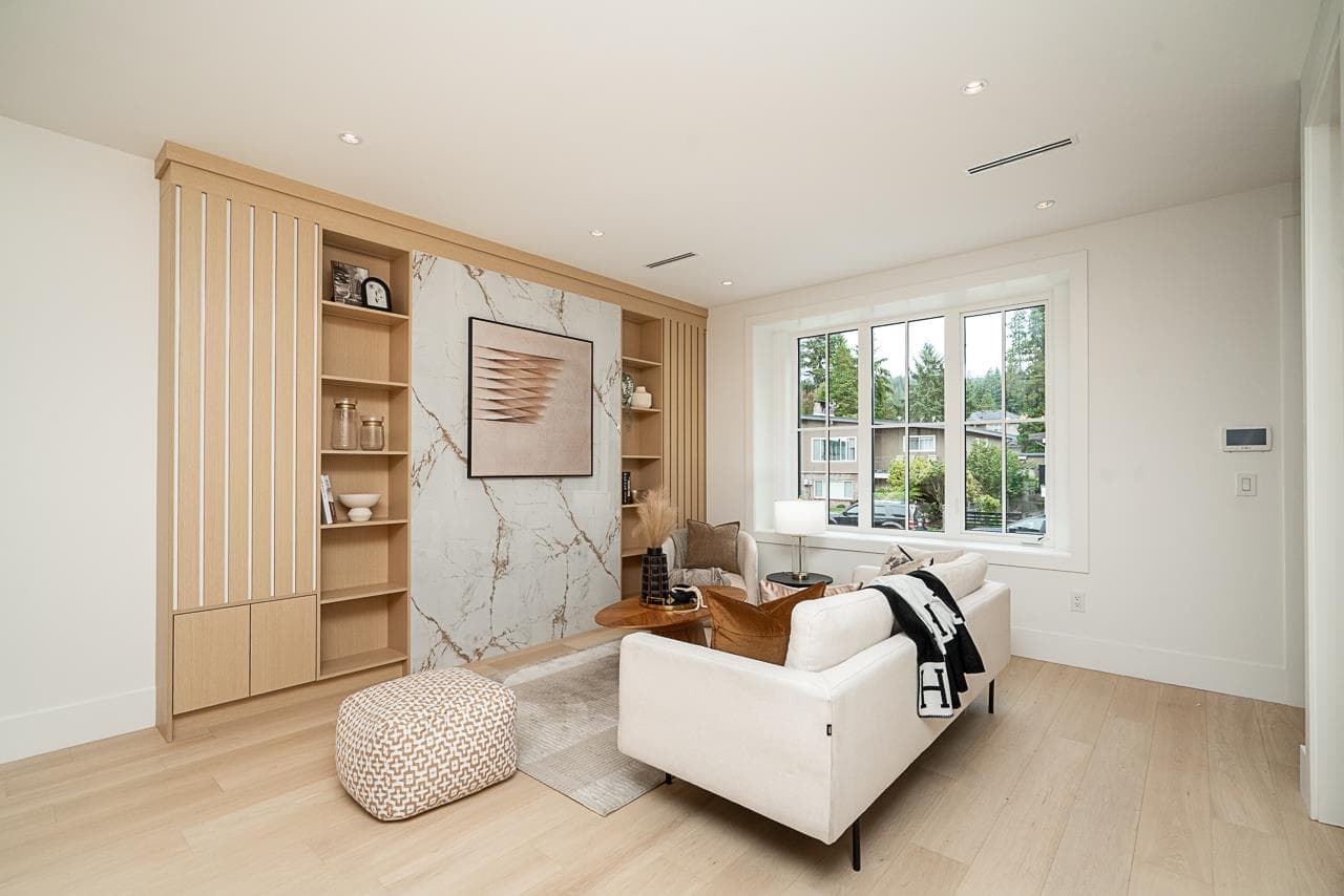 2 - 1065 Ridley Drive, Burnaby, V5A 2N7 — photo 3