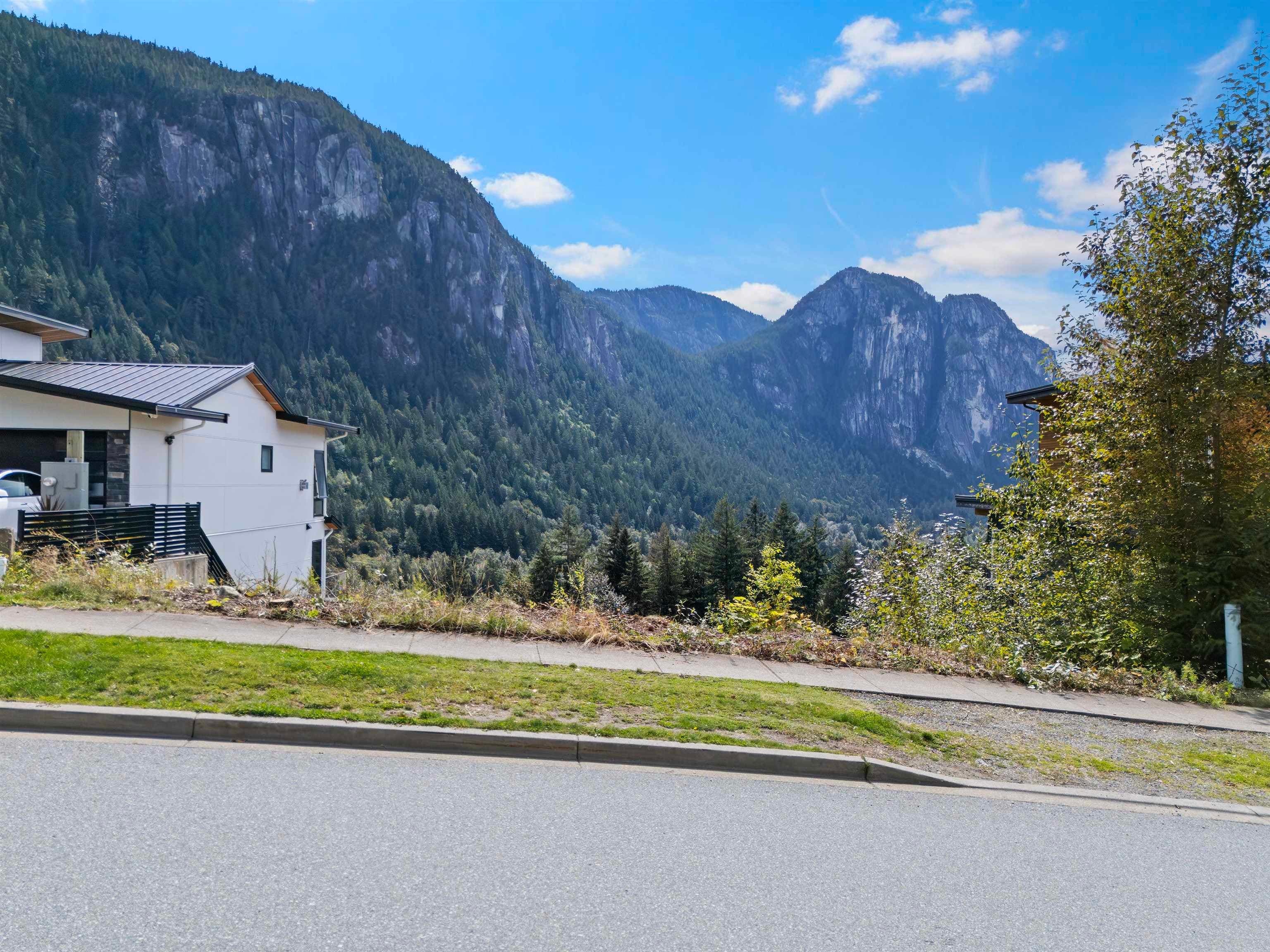 2250 Crumpit Woods Drive, Squamish, V8B 0T6 — photo 4