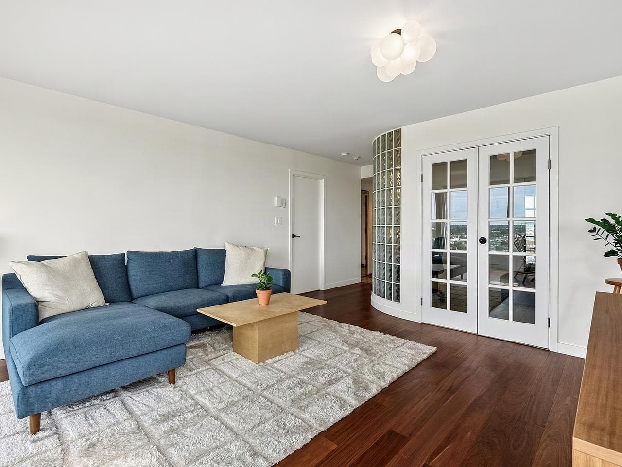 2106 - 1500 Howe Street, Vancouver, V6Z 2N1 — photo 5
