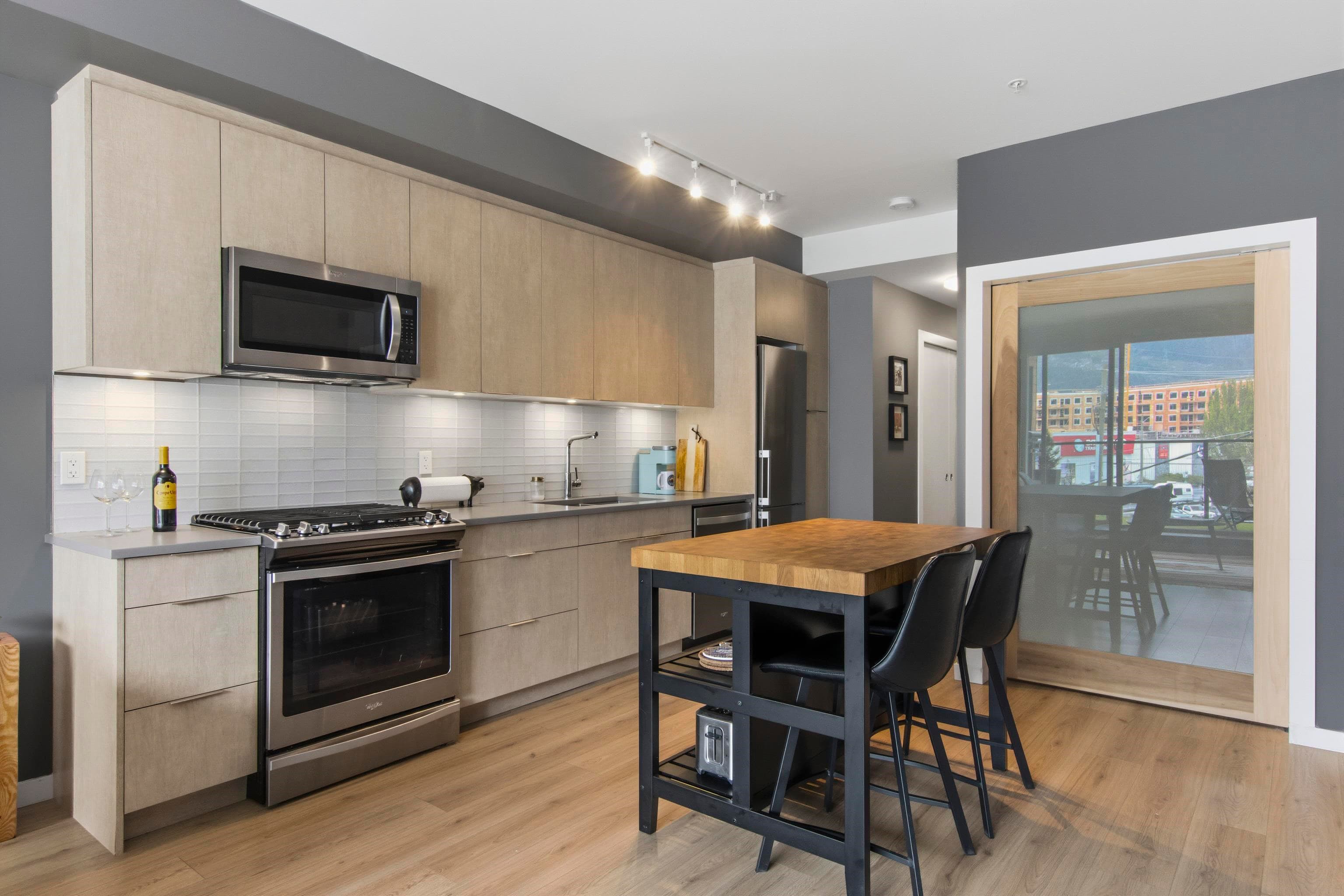 303 - 38165 Cleveland Avenue, Squamish, V8B 0P1 — photo 4