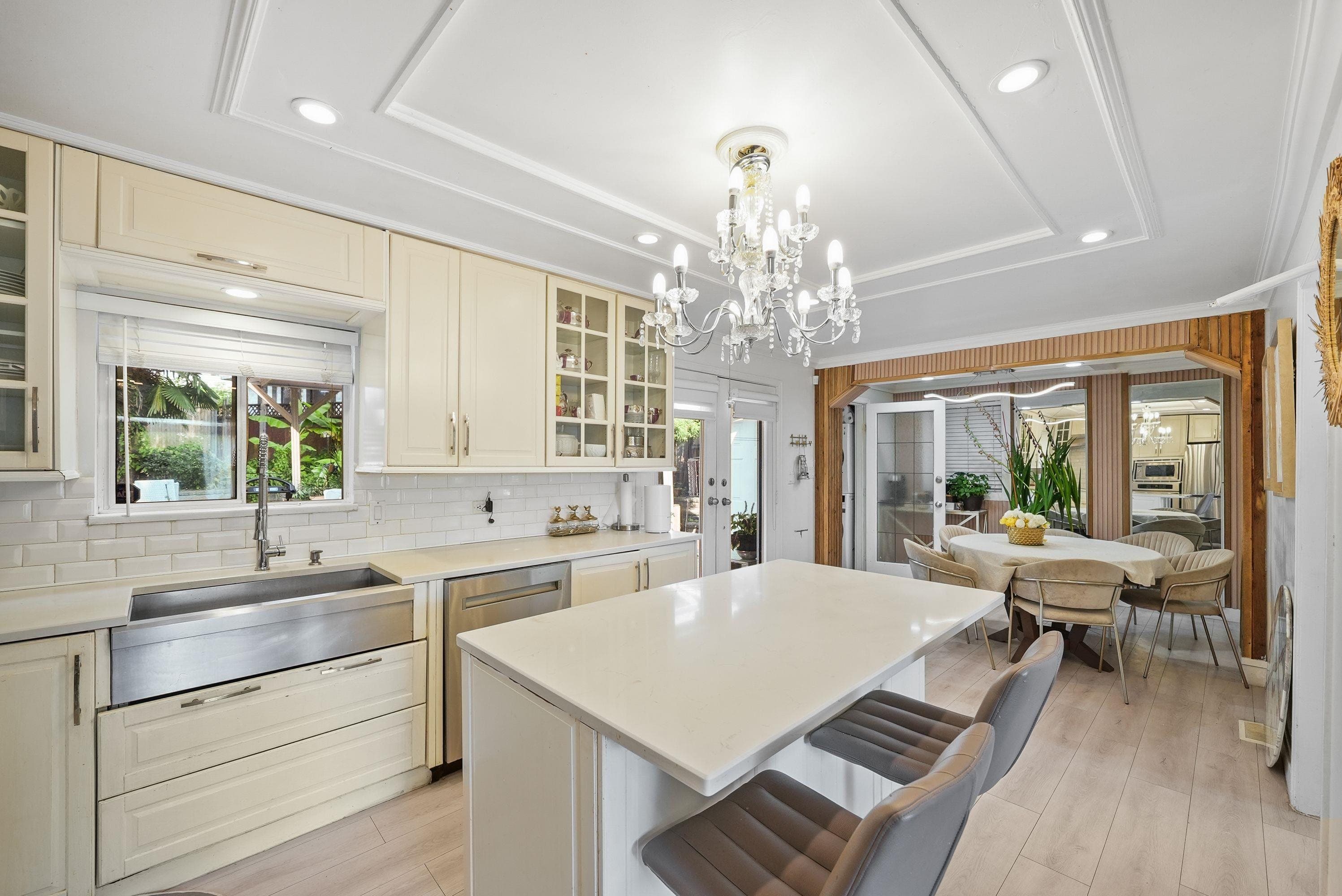 1875 Coleman Avenue, Coquitlam, V3K 1B5 — photo 4