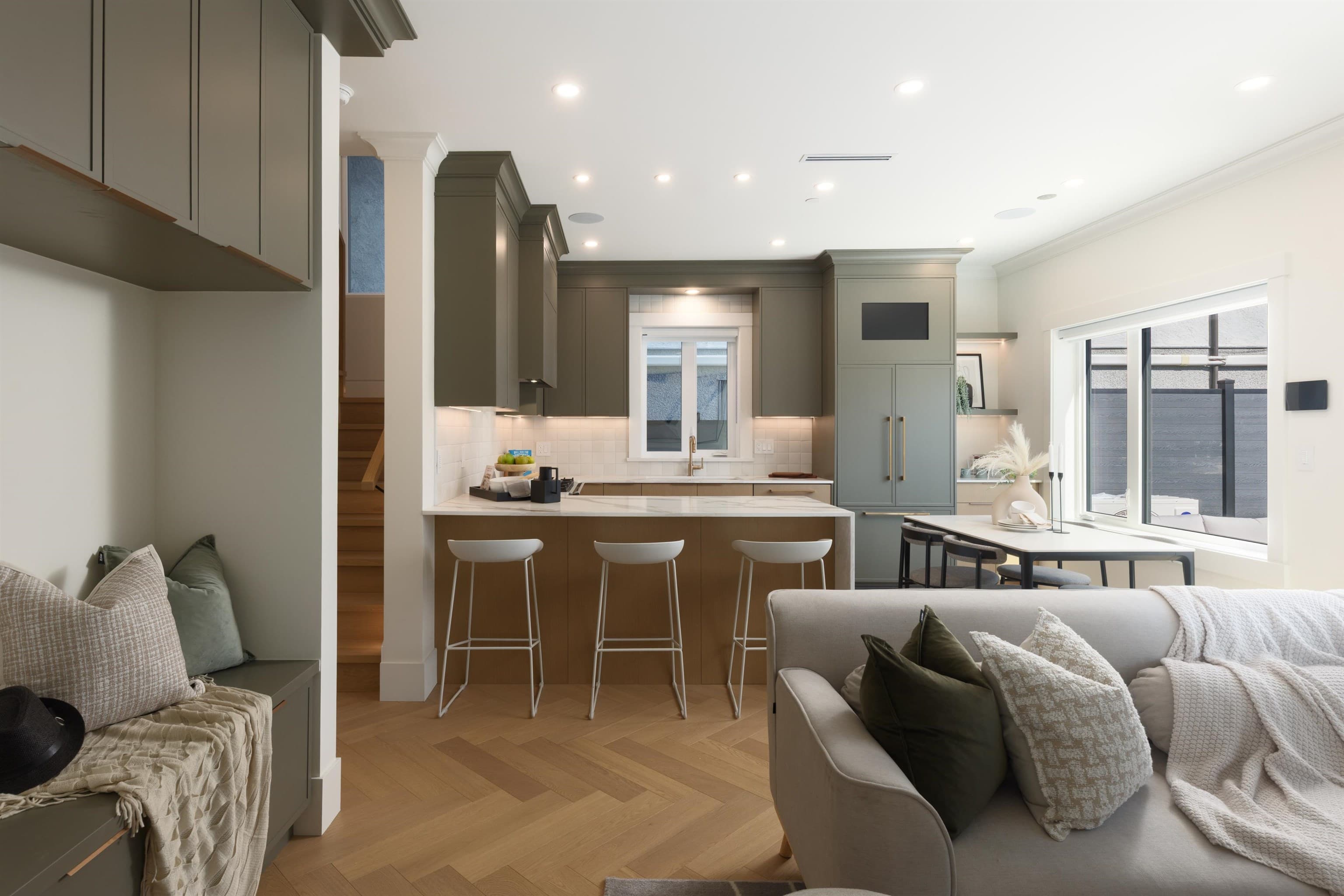 2 - 258 E 19 Avenue, Vancouver, V5V 1J2 — photo 4
